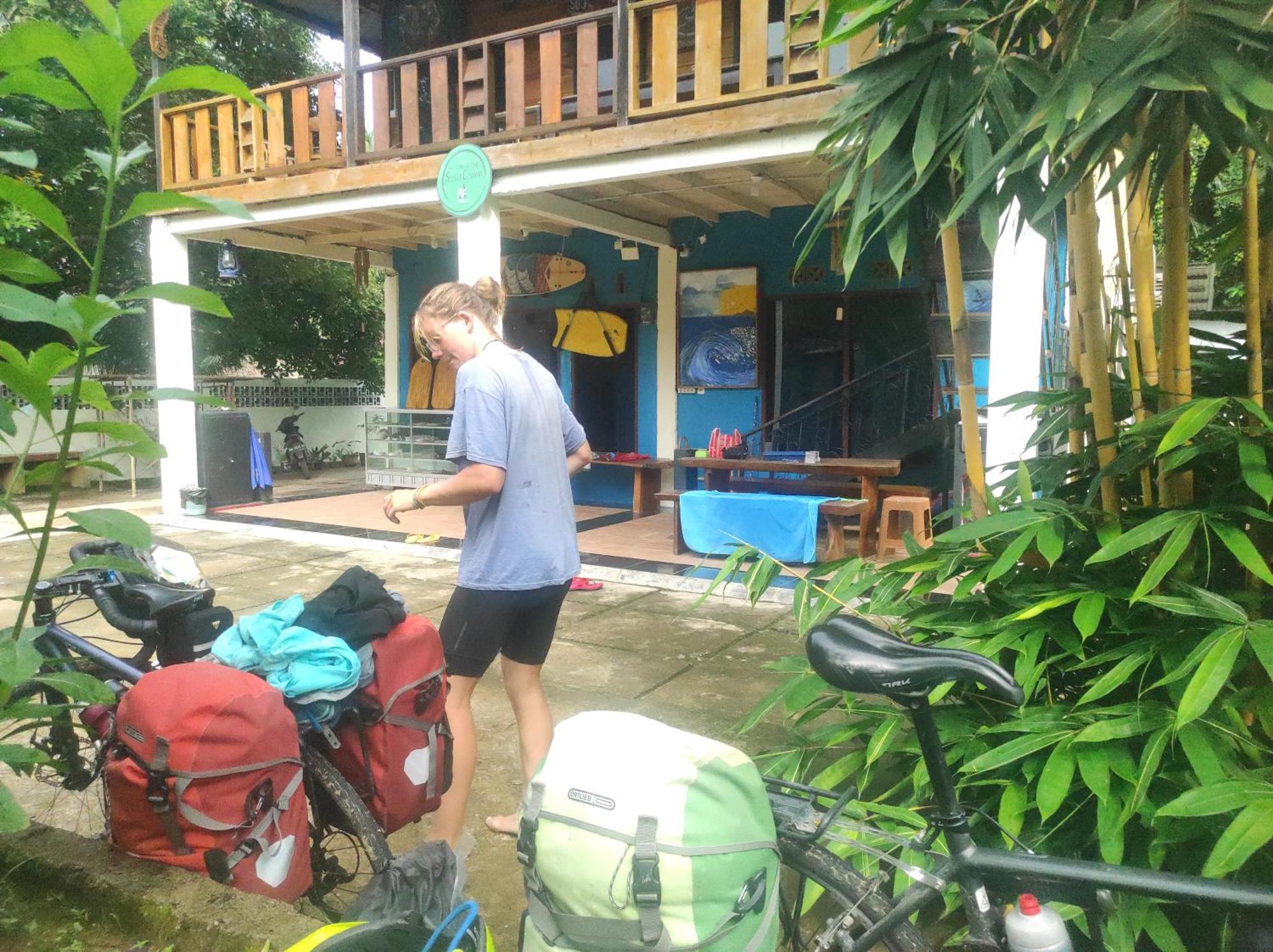 Ferienwohnung Air Manis Secret Surfcamp Taluk Batung Exterior foto