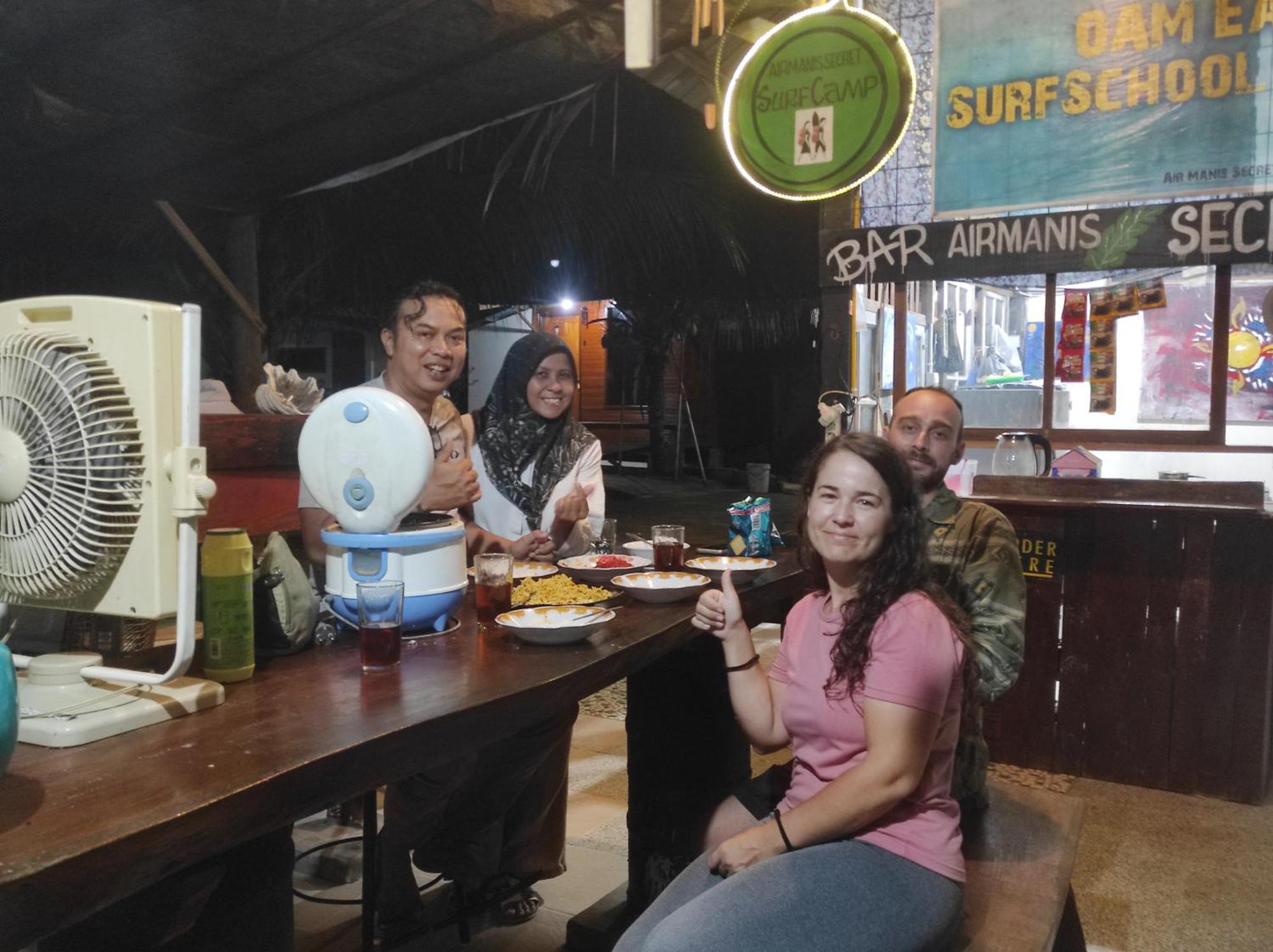 Ferienwohnung Air Manis Secret Surfcamp Taluk Batung Exterior foto