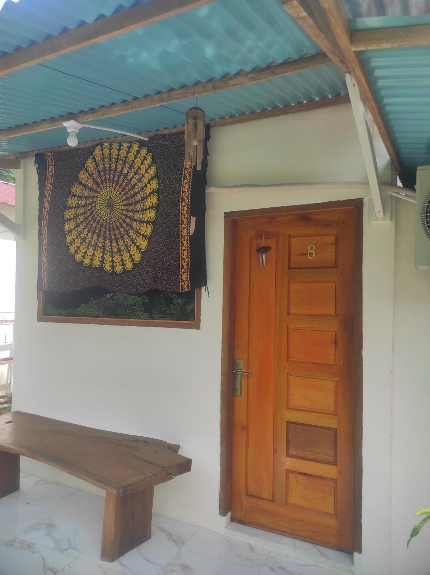 Ferienwohnung Air Manis Secret Surfcamp Taluk Batung Exterior foto