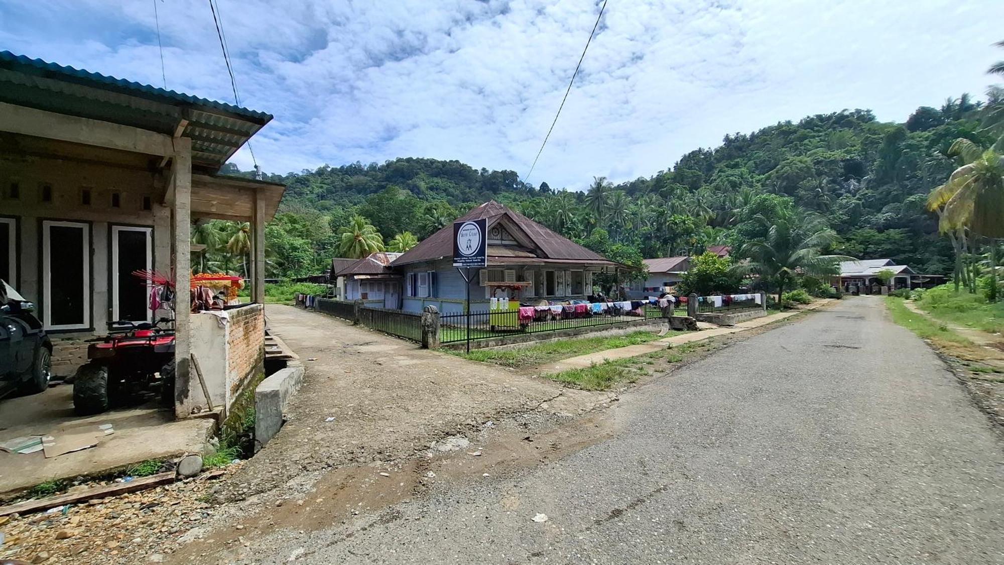 Ferienwohnung Air Manis Secret Surfcamp Taluk Batung Exterior foto