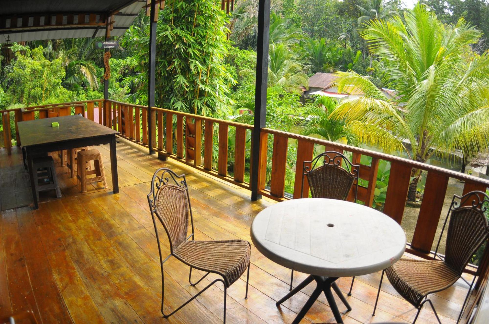 Ferienwohnung Air Manis Secret Surfcamp Taluk Batung Exterior foto